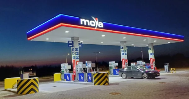Stacja paliw MOYA przy węźle Ostrów Mazowiecka Północ