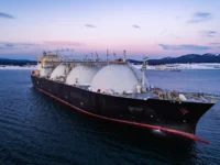 Unimot - tankowiec LNG