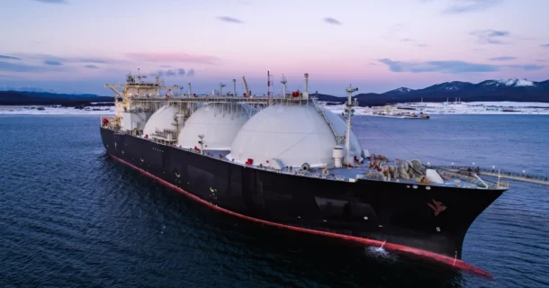 Unimot - tankowiec LNG