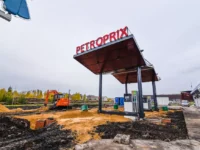 Stacja paliw Petroprix w budowie